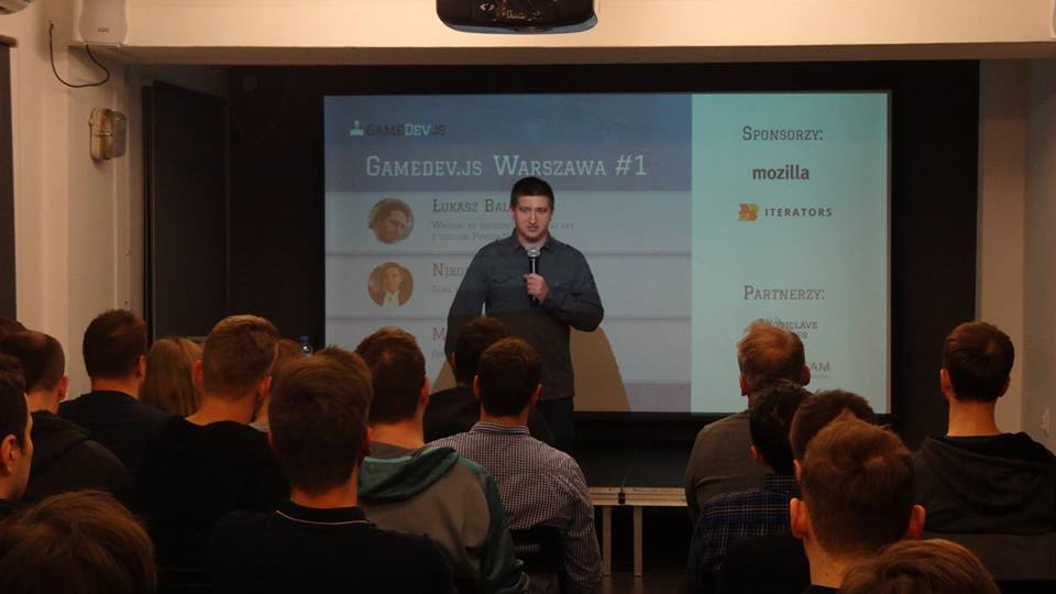 Andrzej-Mazur-presenting
